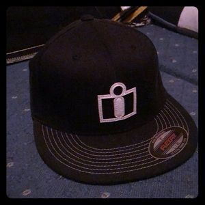 Icon Moto flex fit hat